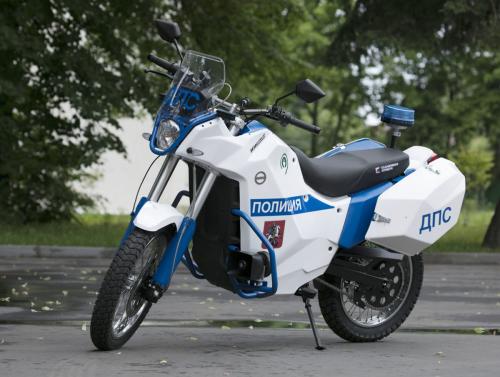 Полицейские на электромотоциклах и электромобилях будут обеспечивать безопасность во время ЧМ-2018