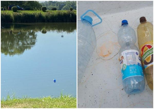 Плавающие пластиковые бутылки на малом пруду